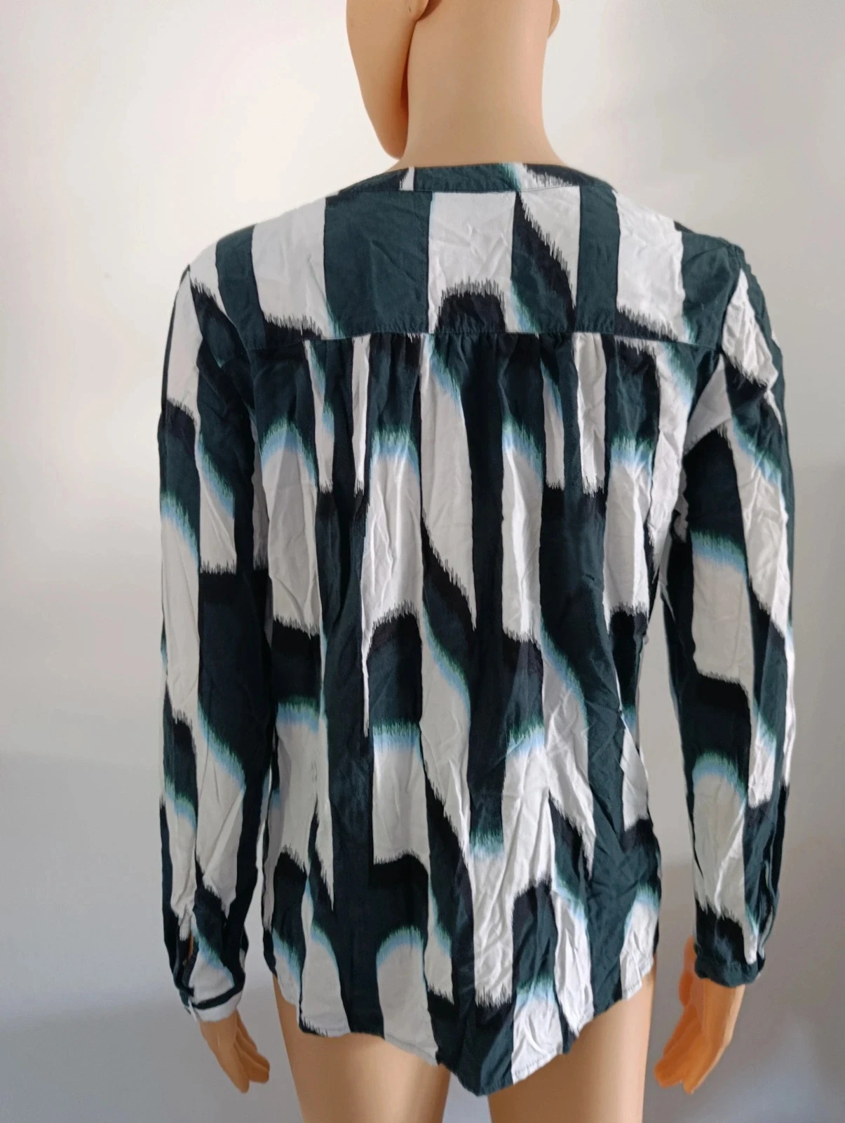 Street One women's blouse size 42 green white graphic print long sleeves flowy – photo 7